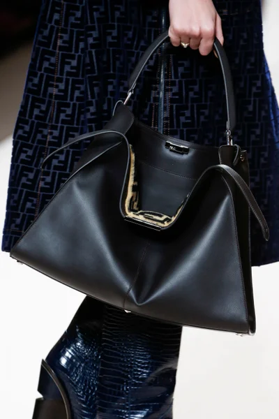 Look 74